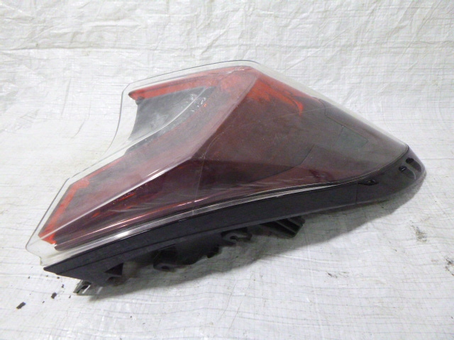 фото №5, Toyota c-hr chr лампа правый задняя led