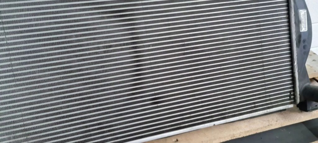 A6 c6 рестайлінг  радіатор води 3.0 tfsi v6 4f0121251af в Україні