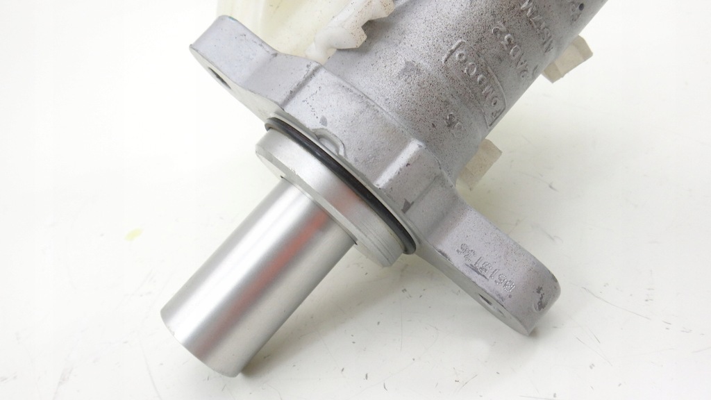 фото №5, Ford mustang 2.3 16- помпа усилитель тормозов бачок