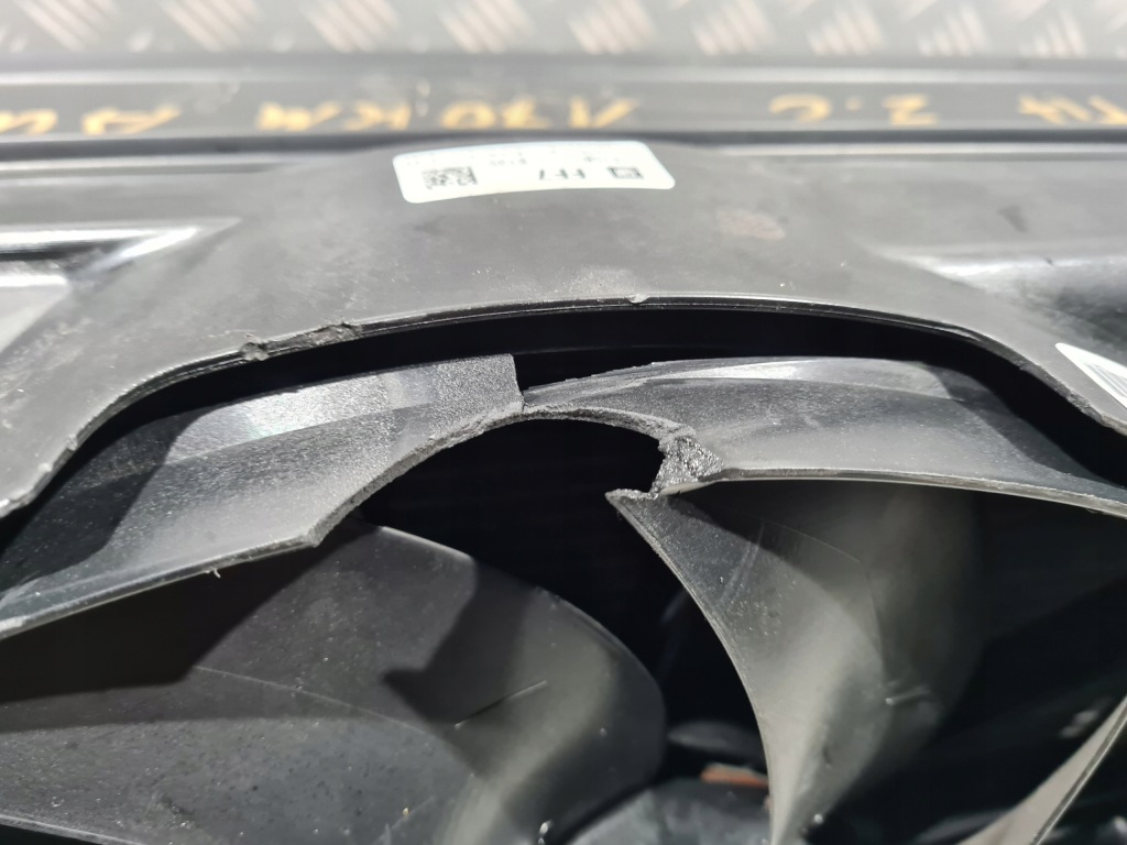 Радіатор вентилятор інтеркулер комплект автоматична коробка передач zafira c 2.0 cdti b20dth Ціна