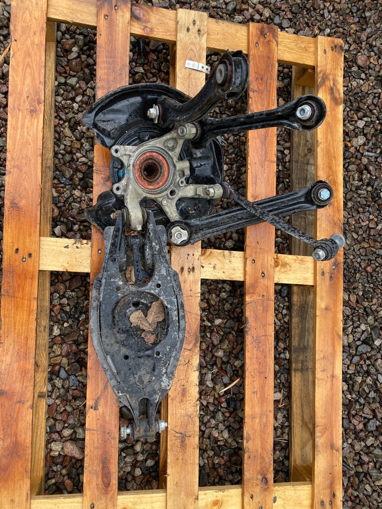 фото №1, Mercedes slk r171 w171 подвеска поворотный кулак левый задняя задняя leww