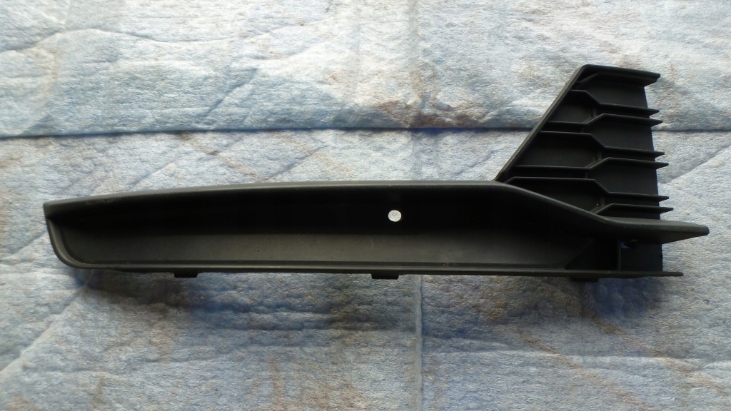 фото №2, Skoda rapid решётка бампер перед правая 5ja807682a