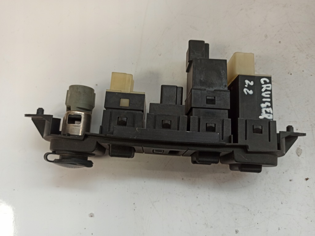 фото №11, Chrysler pt cruiser 2.2crd панель керування перемикачів 04671622af