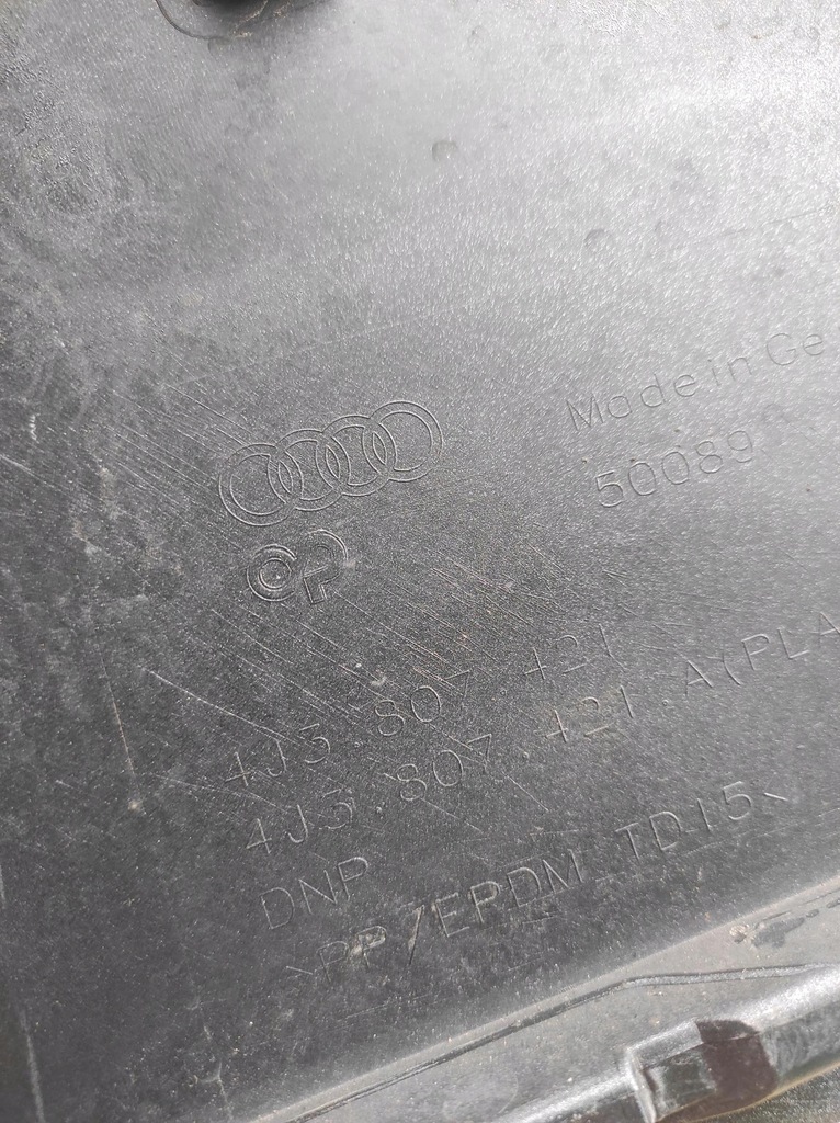 фото №9, Бампер задня audi e tron gt 4j3