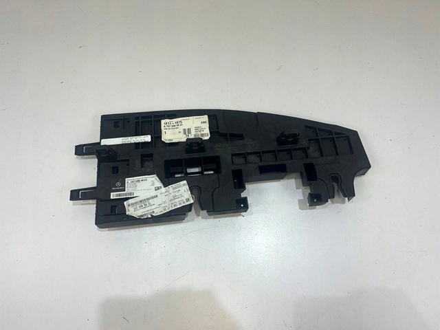 фото №1, Кронштейн порог mercedes gle w167 19- a1676986801 nowe оригинальный номер