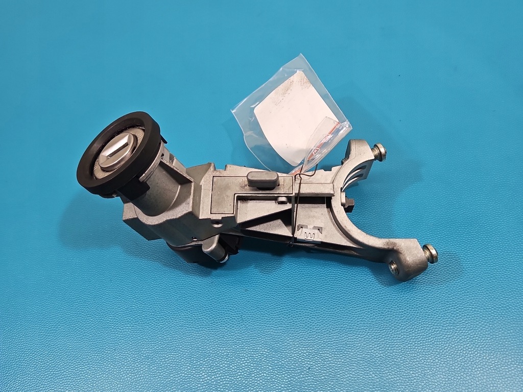 фото №9, Замок запалювання ключ вкладка alfa romeo giulietta 505194180b365