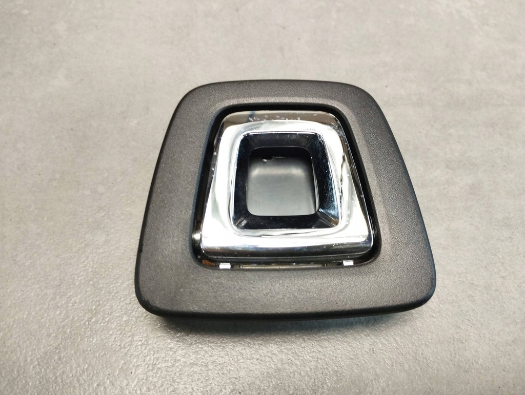 фото №1, Bmw 7 g11 кронштейн крючок