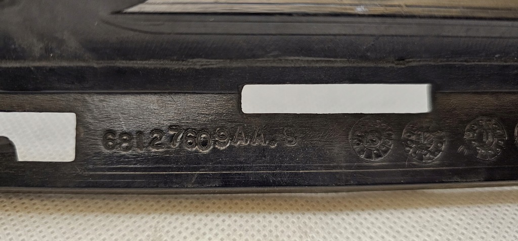 фото №11, Решётка радиатора dodge grand caravan решётка радиатора 11-20r rt оригинал 68127609aa