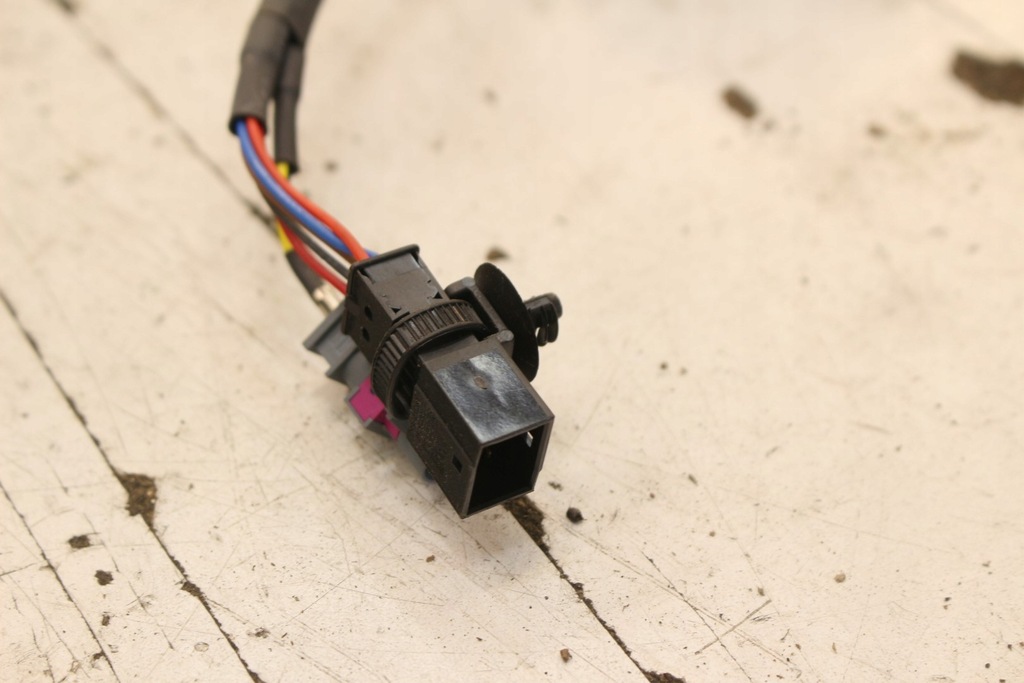 фото №4, Ручка крышки задняя камера заднего вида skoda kodiaq