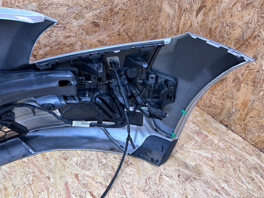 Бампер перед передний sprysk volvo v40 ii crosscountry cc 711-16 lift 2016- Недорого