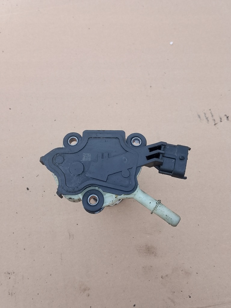 фото №1, Jeep grand cherokee wk2 3.6 4x4 насос adblue