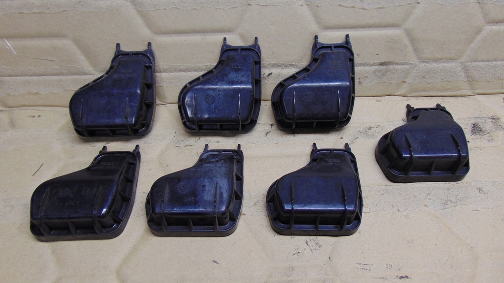 фото №6, Крышка заглушка audi a4 b6 защита лампы правая