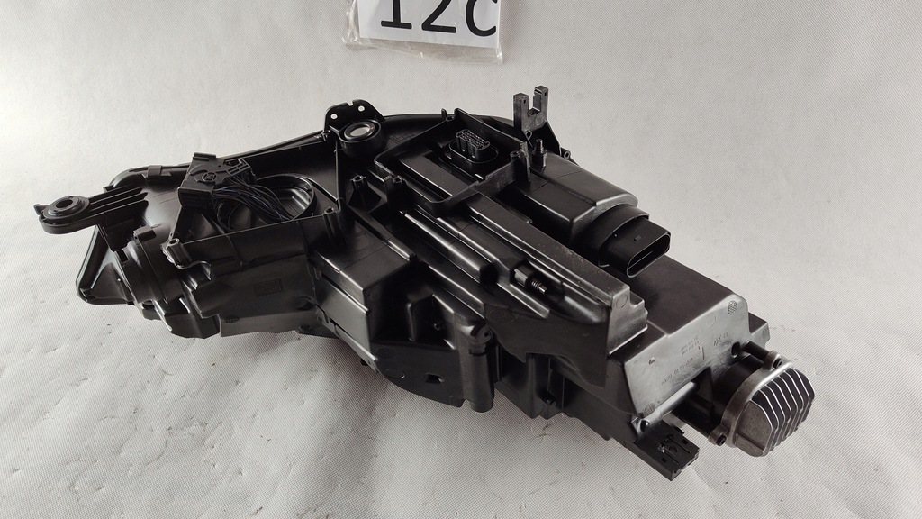 фото №10, Audi a4 b9 full led левый фара лампа левая 8w0