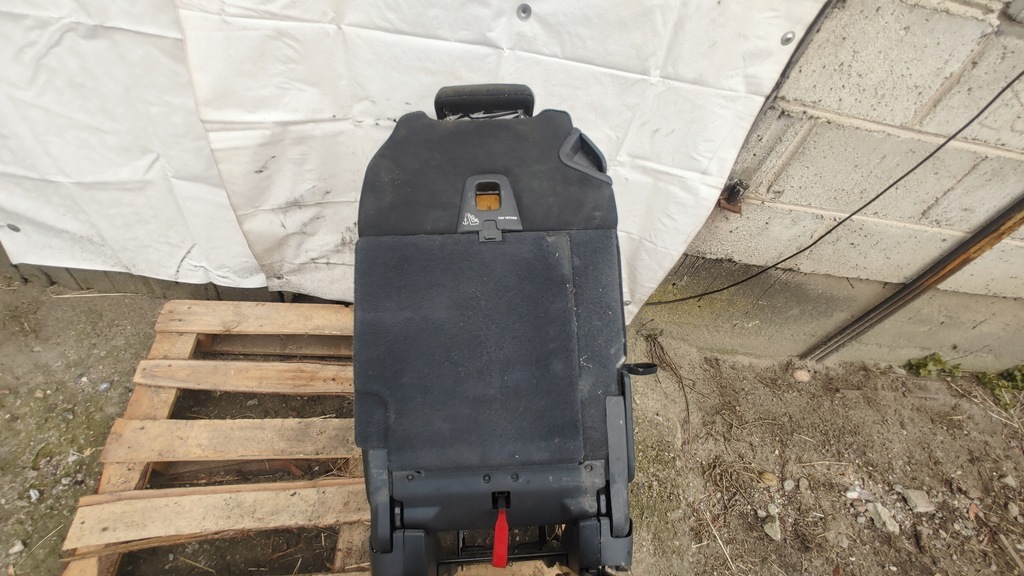 фото №4, Peugeot 5008 i сидіння 2 ряд правий