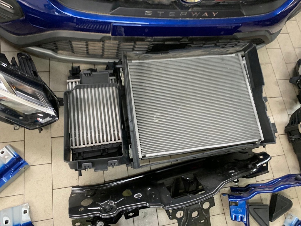 фото №12, Перед бампер лампи капот крила радіатор dacia sandero stepway iii