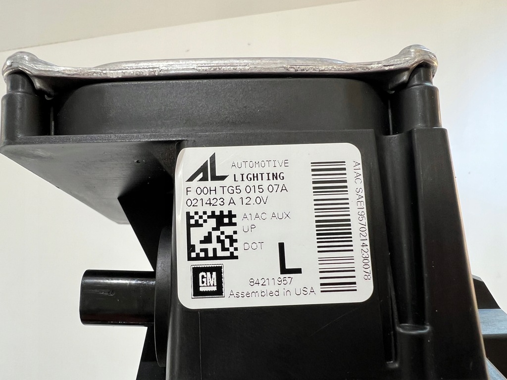 фото №4, Противотуманная фара led левый chevrolet camaro 19-