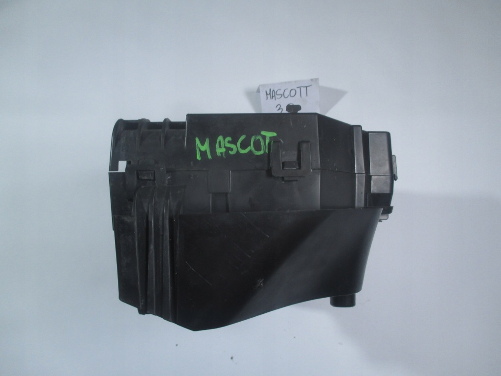 Корпус коробка запобіжників renault mascott 3.0 dci zd3 04- Зі Шроту