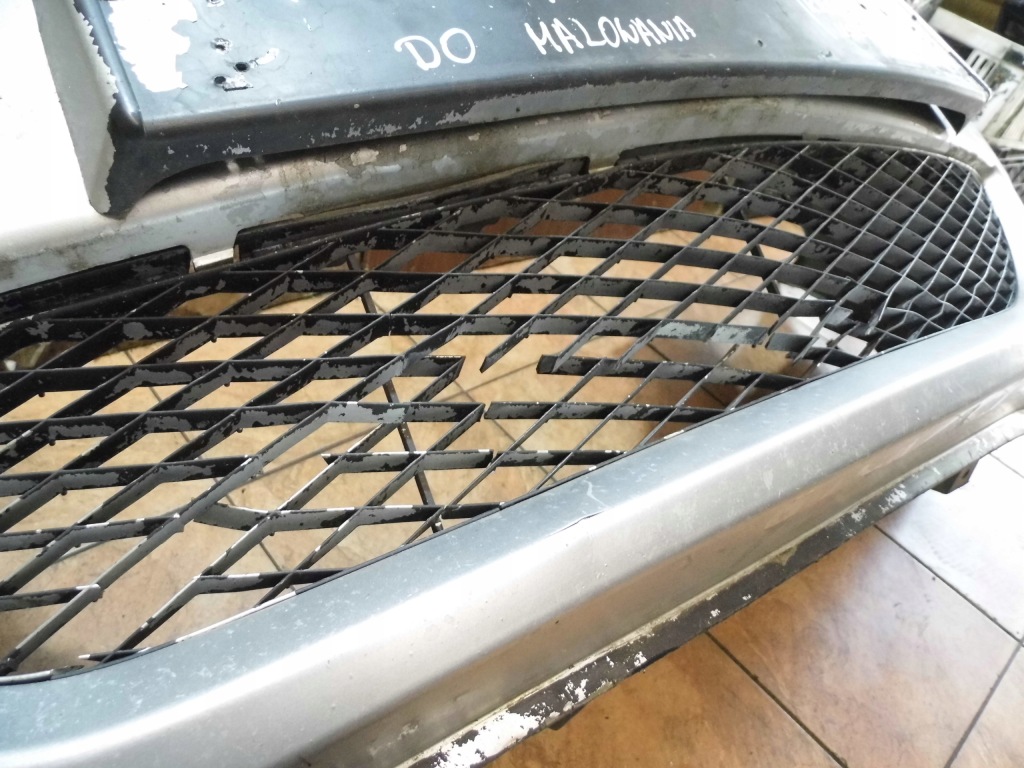 Mazda 3 1.6b 03' sedan бампер перед передний Доставка