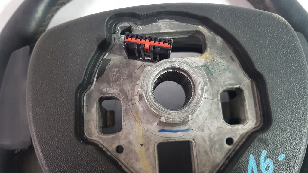 фото №9, Chevrolet camaro 16- воздуховод usa