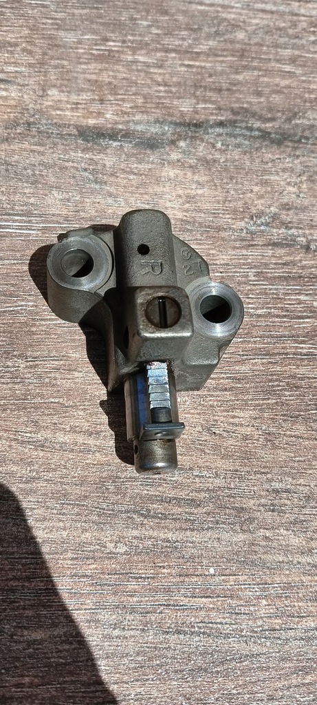 фото №8, Jeep cherokee liberty kj 01-05r 3.7 натяжитель распределительного вала правый