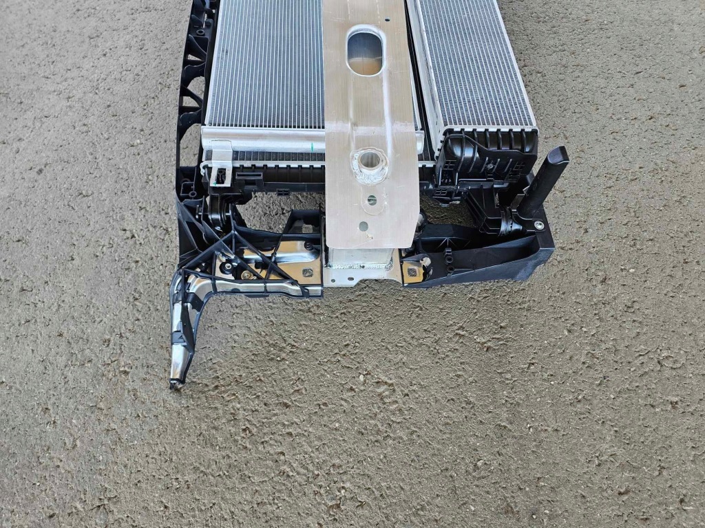 Комплект радиатор вентилятор ремень передний балка audi a5 f5 8w 2.0 tdi Недорого