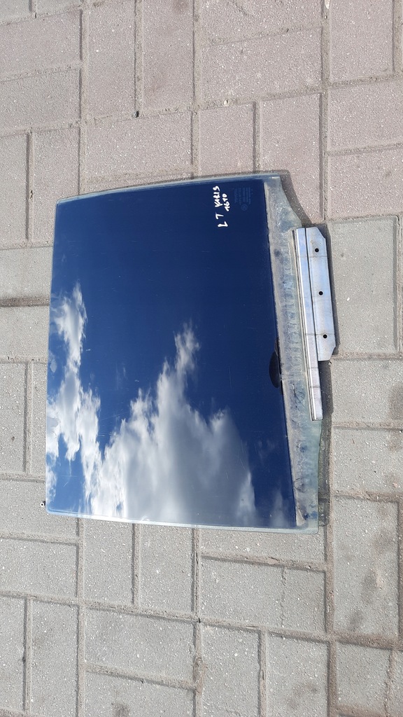 фото №1, Скло двері лівий задня toyota yaris 07r