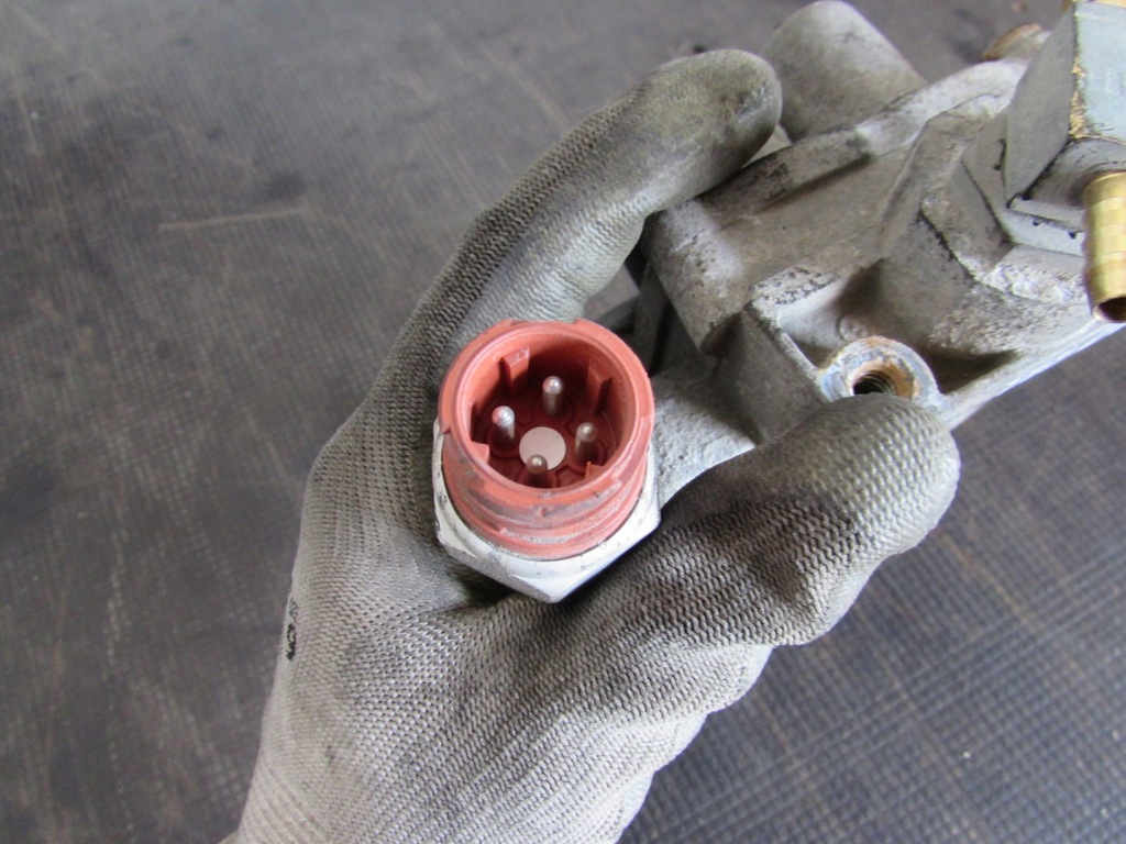 фото №9, Клапан воздуха 81521516098 man tgx euro vi 12-17r.