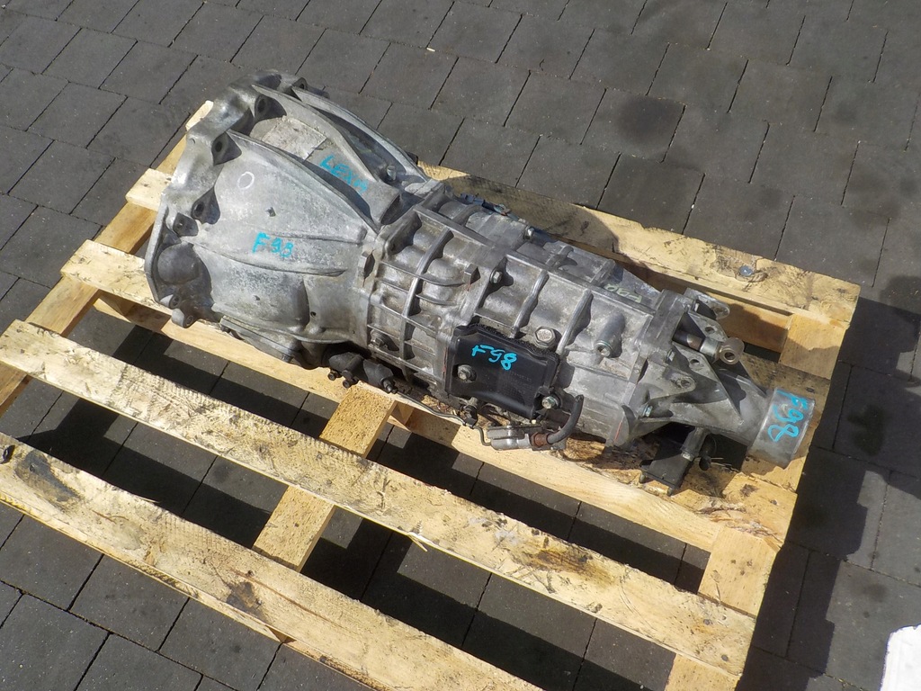 фото №10, Lexus is ii 07r 2.5 v6 208km коробка передач 6 передач механічна