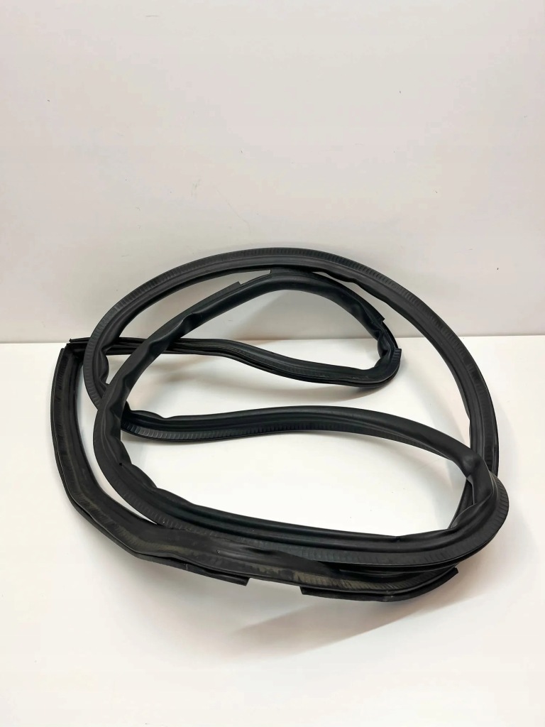 Купити Mercedes sl 231 прокладка відсік двигуна