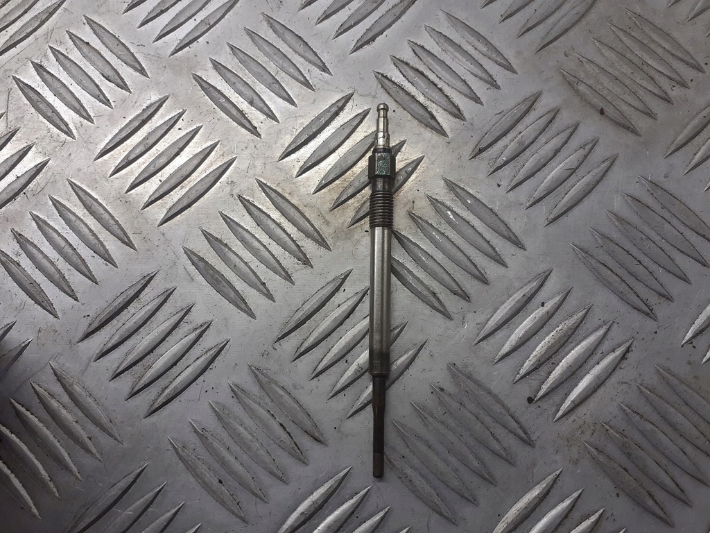 фото №1, Свічка розжарювання vw golf v plus 2.0 tdi