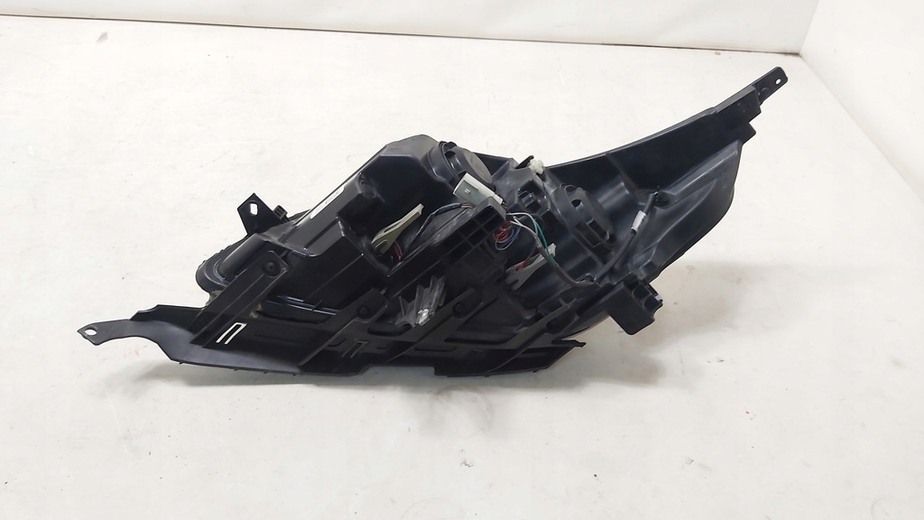 фото №9, Лампа передня права chevrolet malibu 23294936