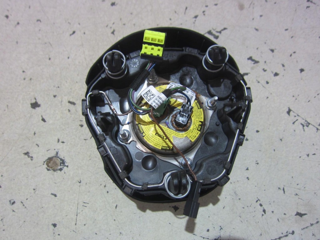 фото №9, Bmw x1 f48 usa панель приладів приладова подушка безпеки панель  натягувачі czarna 6969852