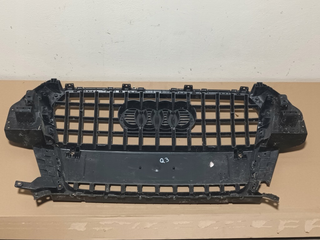 фото №7, Решётка радиатора audi q3 8u решётка радиатора 8u0 2011 - 2014