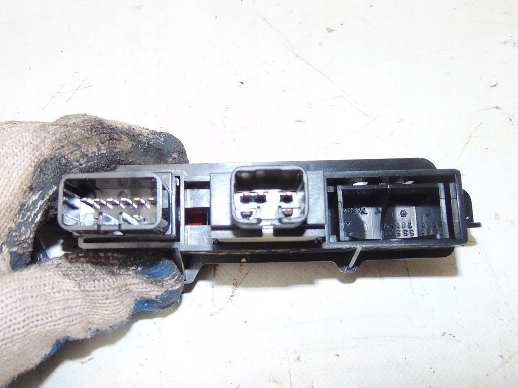 фото №6, Toyota avensis t22 панель переключатели кнопки