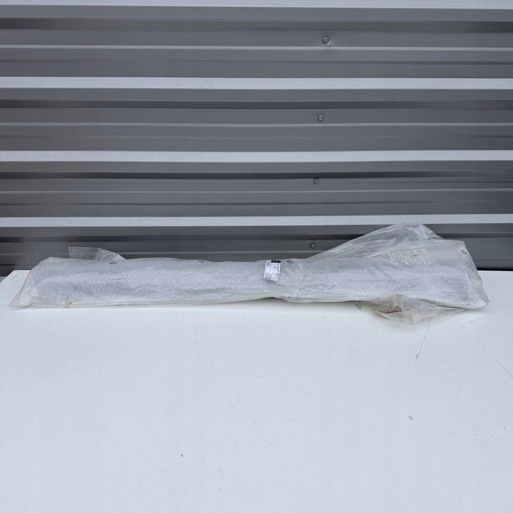 Купити Mercedes w447 amg молдинг поріг правий перед a4476905901