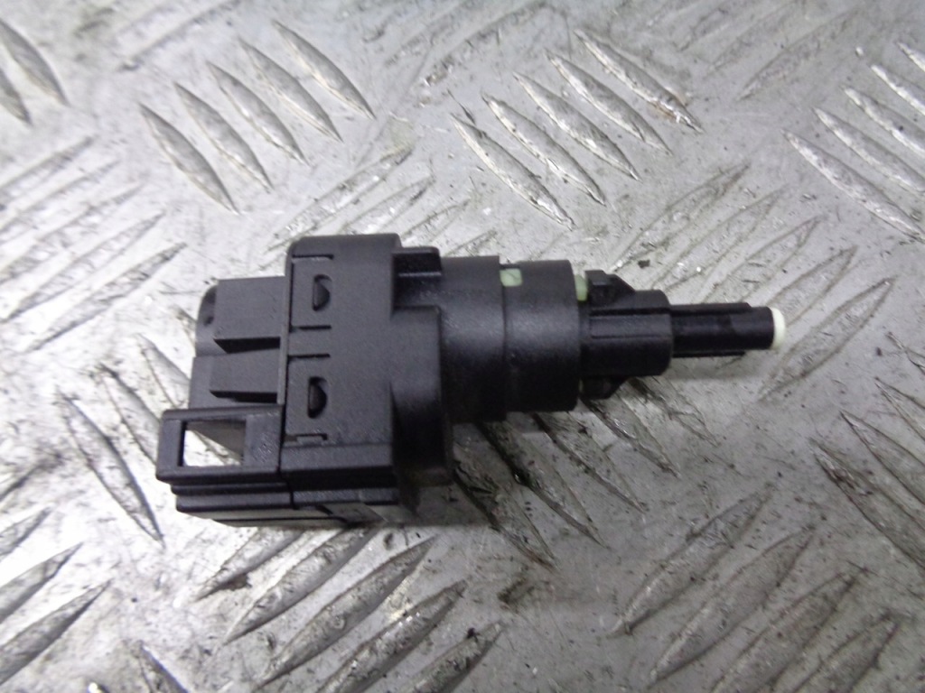 Купить Датчик света стоп vw polo iv 6q0945511