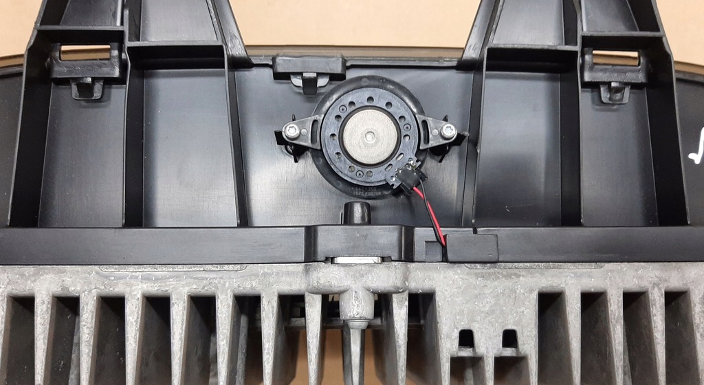 фото №8, Счетчик land rover velar l560 europa