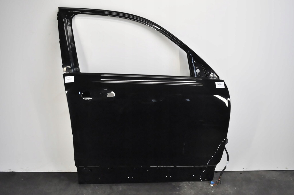 фото №1, Mercedes eqb x243 дверь правый перед передние 24r