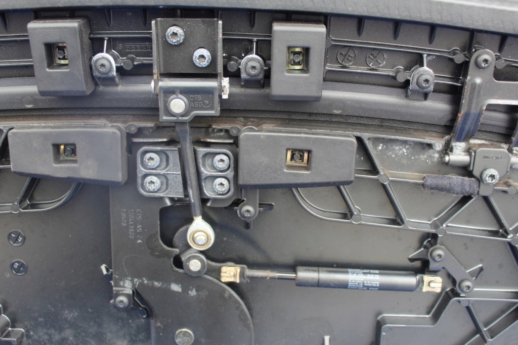 Полка задняя защита крыша czarna оригинальный номер mercedes sl r230 w230 sl350 sl500 Оригинал