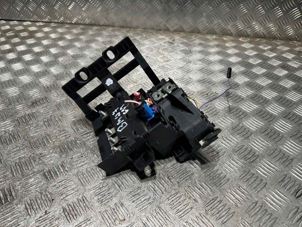 фото №1, Bmw 7 g11 g12 коробка предохранителей 6802944