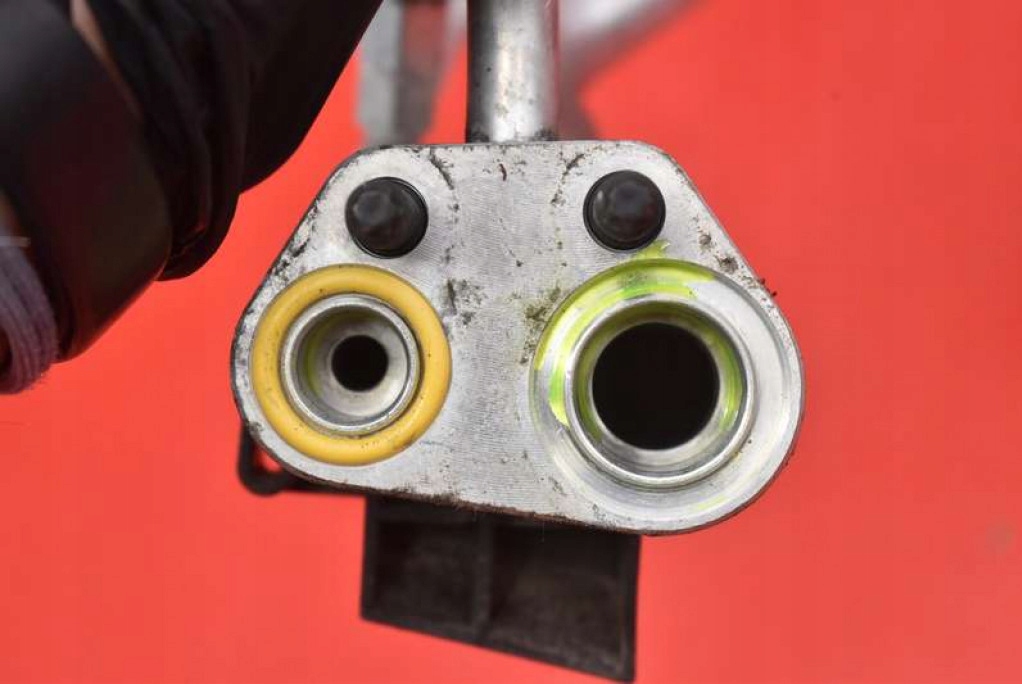 фото №6, Шланг трубка кондиционера 31404452 volvo v60 1 i 2.0 d4 181 km 13-20