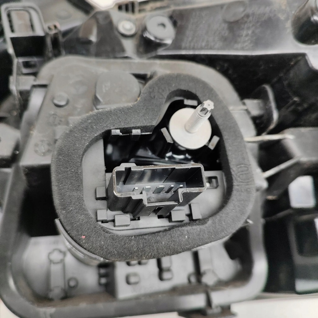 фото №7, Citroen c4 ii 2021 ліва сторона лампа задня