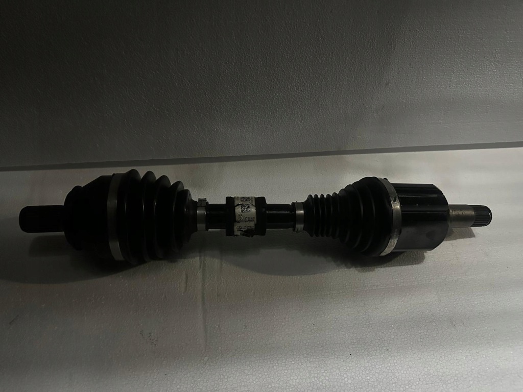 Купити Привідний вал ліва mercedes gla w247 a1773305802