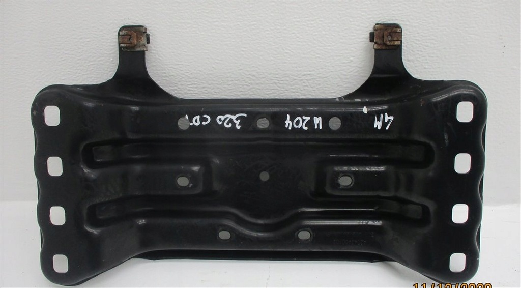фото №1, Опора коробки mercedes w204 4-matic a2042400102