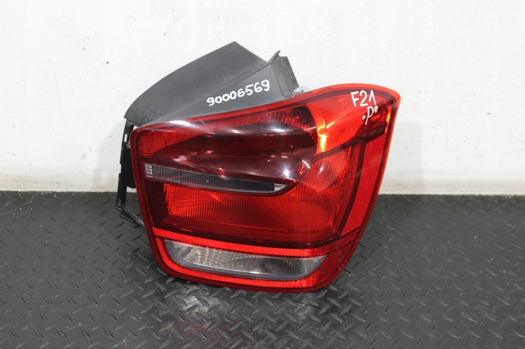 фото №1, Лампа правий задня bmw 1 f20 f21 7270096