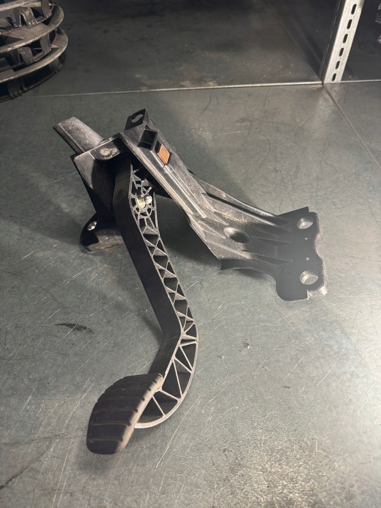 фото №7, Renault master iii iv movano b c nv400 потенціометр педаль газу 180101626r