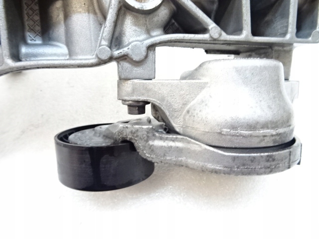 Купить Peugeot 308 t9 2.0 blue hdi кронштейн кронштейн генератора 9804333180