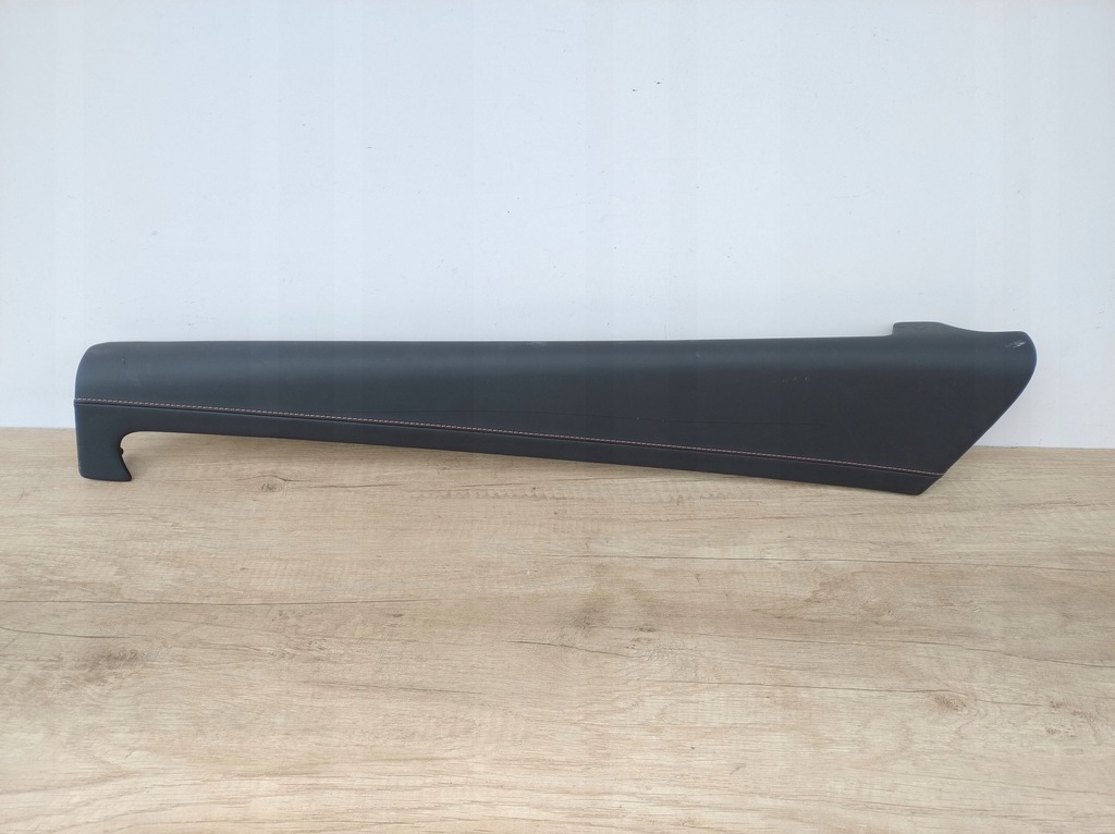 фото №1, Mercedes glc x254 правая молдинг обивка дверь