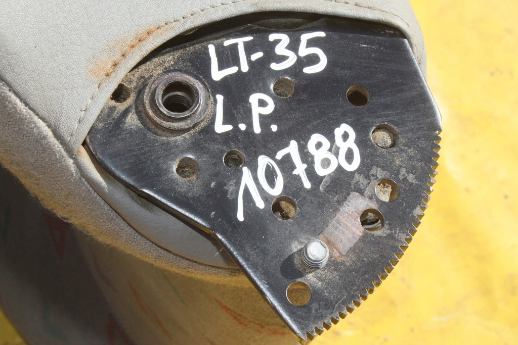 фото №6, Спинка сиденье левый перед vw lt 35 28 46