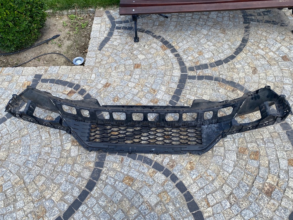 фото №9, Vw t-roc 2ga решётка средняя бампера перед 2ga805903d оригинал